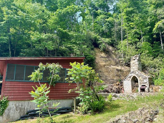 204 Rush Creek Road, Black Mountain, NC 28711