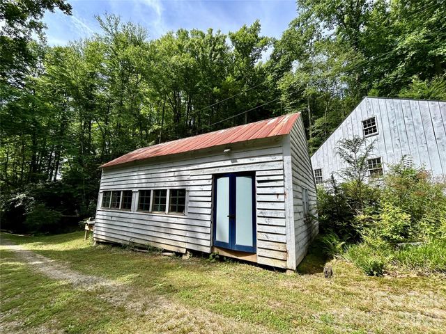 204 Rush Creek Road, Black Mountain, NC 28711