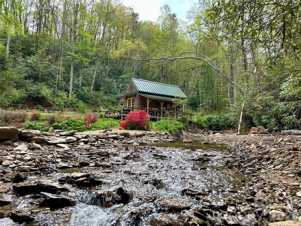 204 Rush Creek Road, Black Mountain, NC 28711