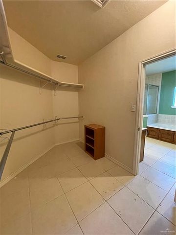 1003 Vela Jackson Avenue, La Joya, TX 78560