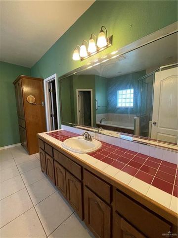 1003 Vela Jackson Avenue, La Joya, TX 78560