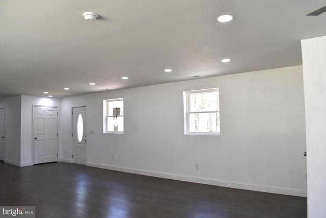 812 5TH RD, Mays Landing, NJ 08330