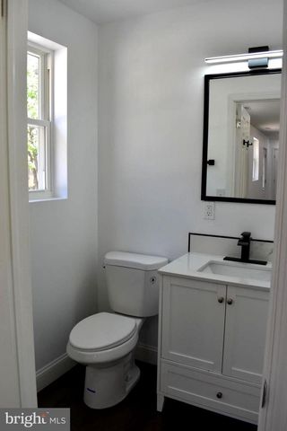 812 5TH RD, Mays Landing, NJ 08330