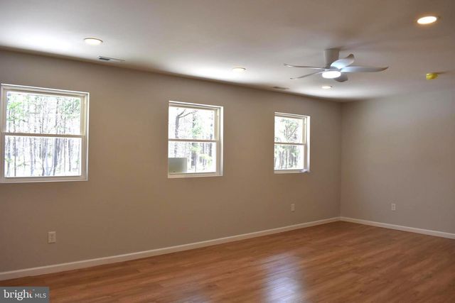 812 5TH RD, Mays Landing, NJ 08330
