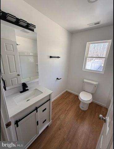 812 5TH RD, Mays Landing, NJ 08330