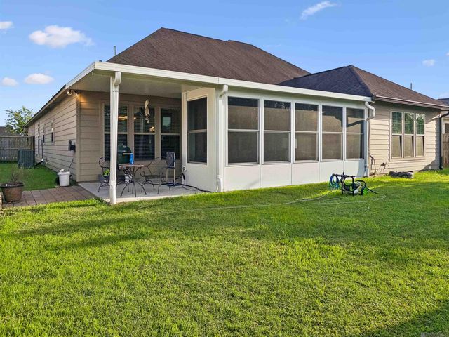 43282 Meadow Grove Dr, Prairieville, LA 70769
