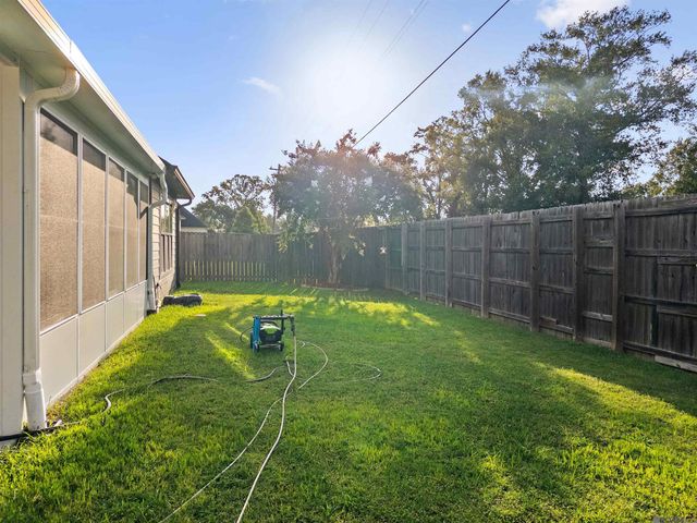 43282 Meadow Grove Dr, Prairieville, LA 70769