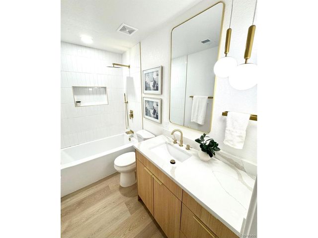 2601 S Quebec St 11, Denver, CO 80231