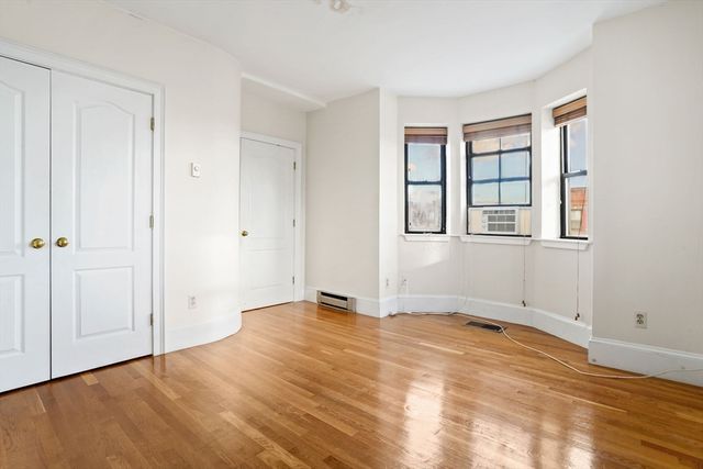 533 Columbus Ave 12, Boston, MA 02118