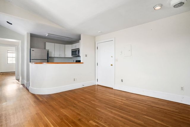 533 Columbus Ave 12, Boston, MA 02118
