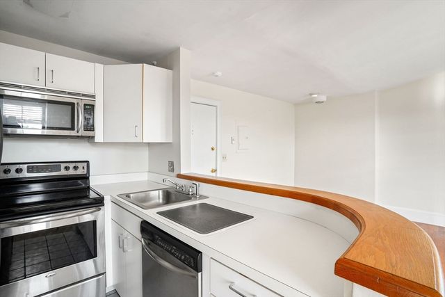 533 Columbus Ave 12, Boston, MA 02118