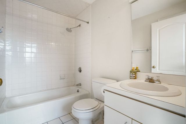 533 Columbus Ave 12, Boston, MA 02118