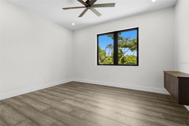 2604 SYDELLE STREET, Sarasota, FL 34237