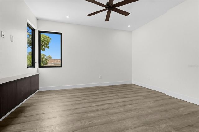 2604 SYDELLE STREET, Sarasota, FL 34237