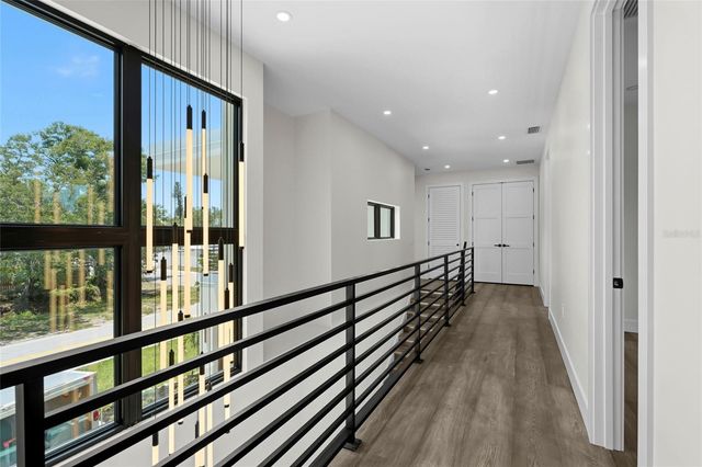 2604 SYDELLE STREET, Sarasota, FL 34237