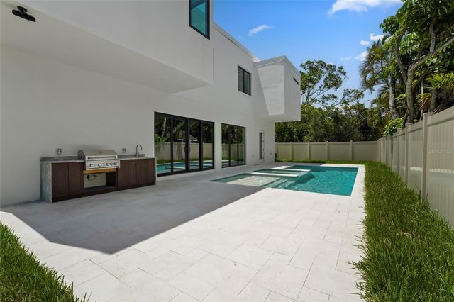 2604 SYDELLE STREET, Sarasota, FL 34237