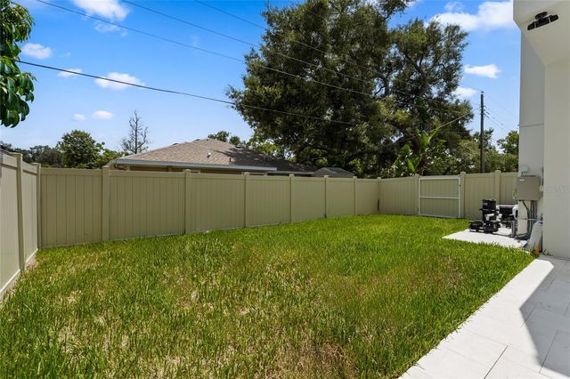 2604 SYDELLE STREET, Sarasota, FL 34237