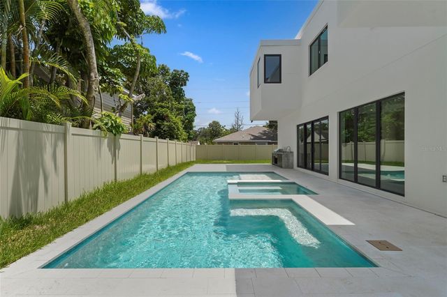 2604 SYDELLE STREET, Sarasota, FL 34237