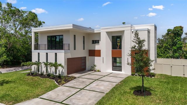 2604 SYDELLE STREET, Sarasota, FL 34237