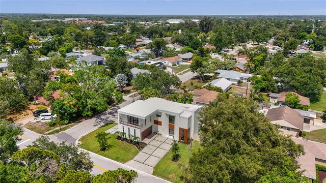 2604 SYDELLE STREET, Sarasota, FL 34237