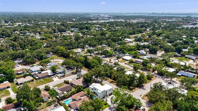 2604 SYDELLE STREET, Sarasota, FL 34237