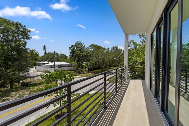 2604 SYDELLE STREET, Sarasota, FL 34237