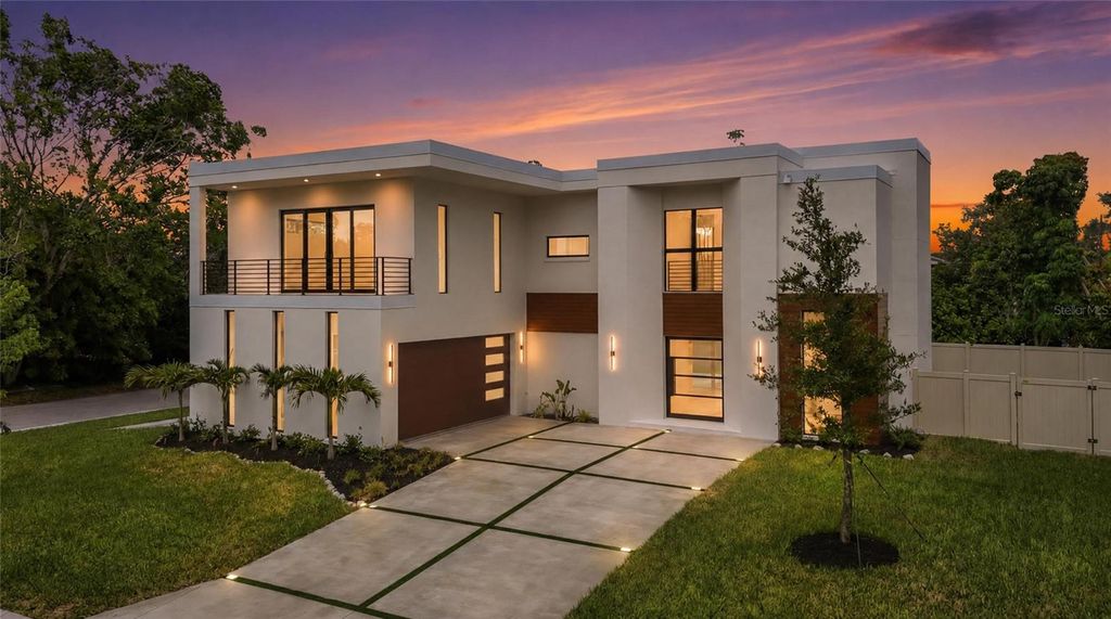 2604 SYDELLE STREET, Sarasota, FL 34237
