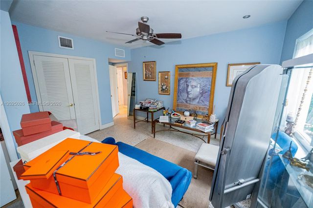548 East Dr, Miami Springs, FL 33166