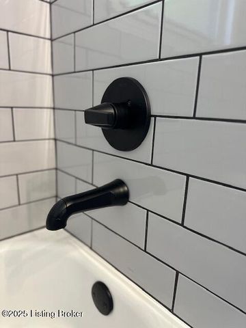 5312 Buckner Ave, Louisville, KY 40214