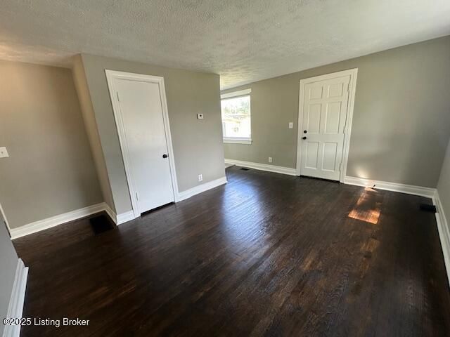 5312 Buckner Ave, Louisville, KY 40214