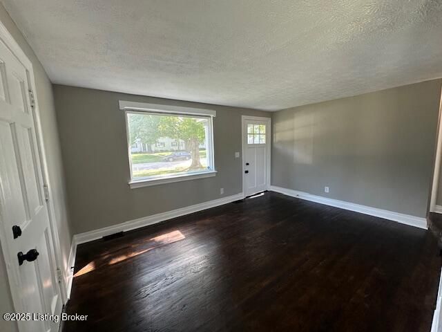 5312 Buckner Ave, Louisville, KY 40214