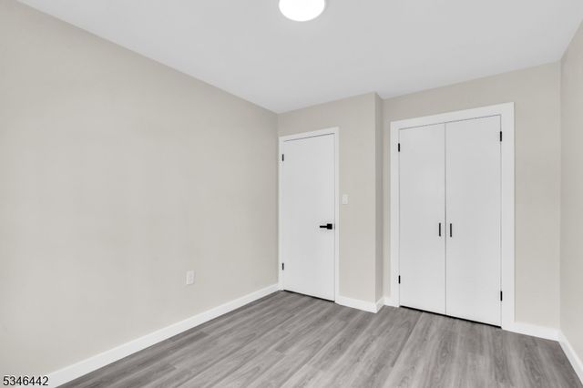 35 Gouverneur St, Newark City, NJ 07104