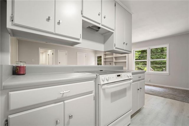1313 Innsbruck Drive, Mobile, AL 36608