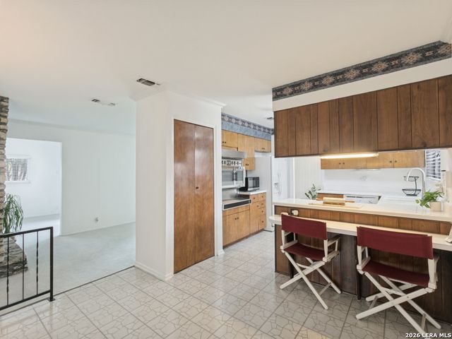 227 Harrow Dr, San Antonio, TX 78227