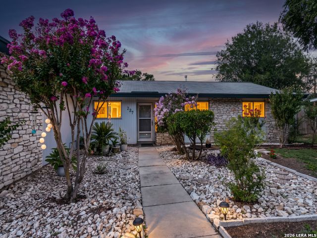 227 Harrow Dr, San Antonio, TX 78227
