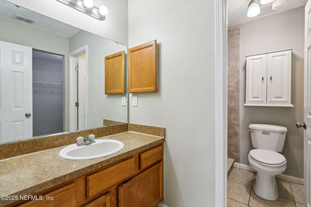 1864 SHERATON LAKES Circle, Middleburg, FL 32068