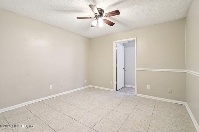 1864 SHERATON LAKES Circle, Middleburg, FL 32068