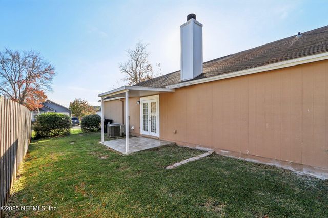 1864 SHERATON LAKES Circle, Middleburg, FL 32068