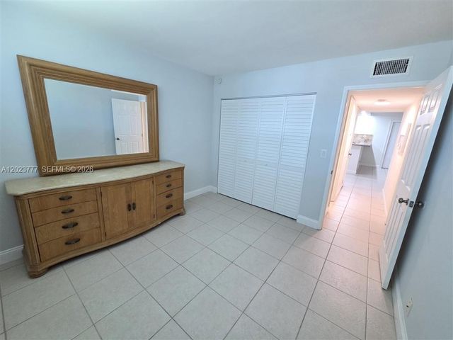 2400 NE 10th Street 104, Pompano Beach, FL 33062
