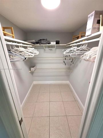 2400 NE 10th Street 104, Pompano Beach, FL 33062