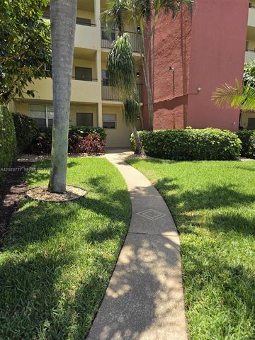 2400 NE 10th Street 104, Pompano Beach, FL 33062