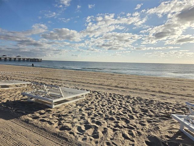 2400 NE 10th Street 104, Pompano Beach, FL 33062