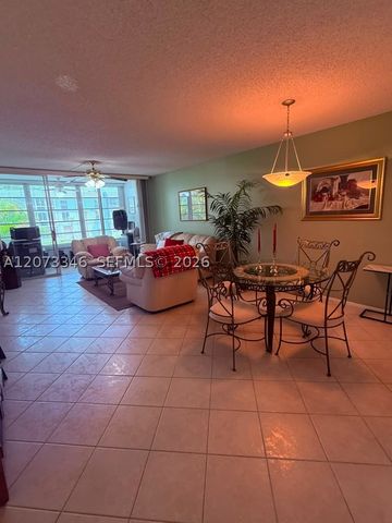 8330 Sands Point Blvd N208, Tamarac, FL 33321