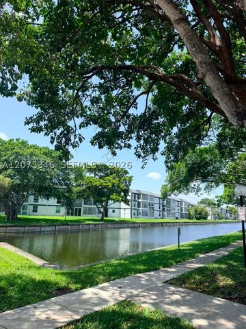 8330 Sands Point Blvd N208, Tamarac, FL 33321