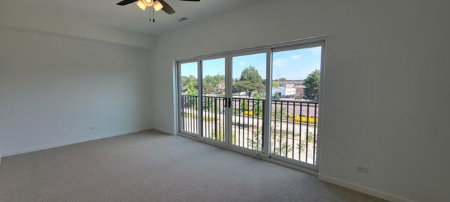 321 W. Prospect Avenue, Mount Prospect, IL 60056