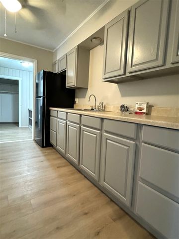 2326 NW Denver Ave, Lawton, OK 73505