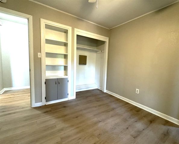 2326 NW Denver Ave, Lawton, OK 73505