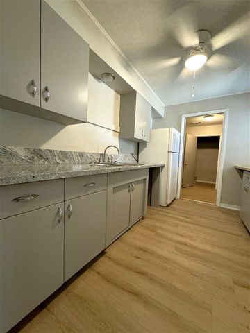 2326 NW Denver Ave, Lawton, OK 73505