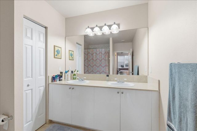 700 E Boynton Beach Boulevard 101, Boynton Beach, FL 33435