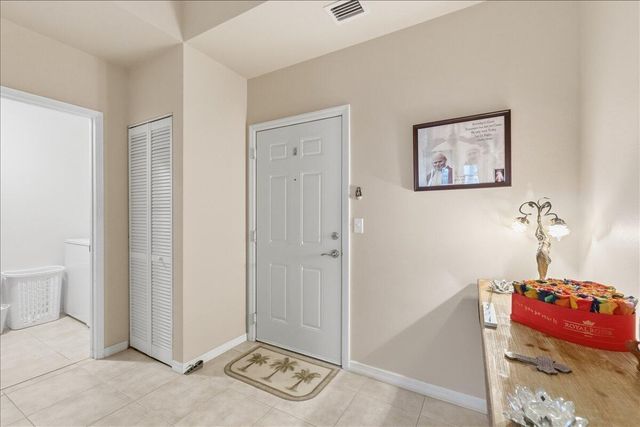 700 E Boynton Beach Boulevard 101, Boynton Beach, FL 33435